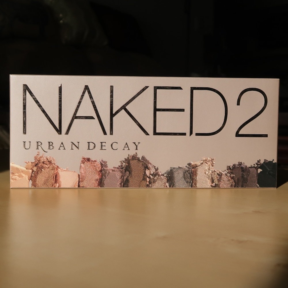 NEW Urban Decay Naked 2 Eyeshadow Palette